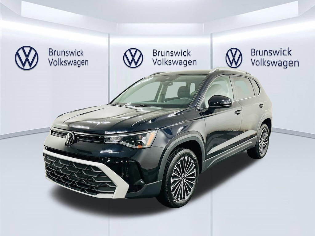 Used 2025 Volkswagen Taos 1.5T SE SUV