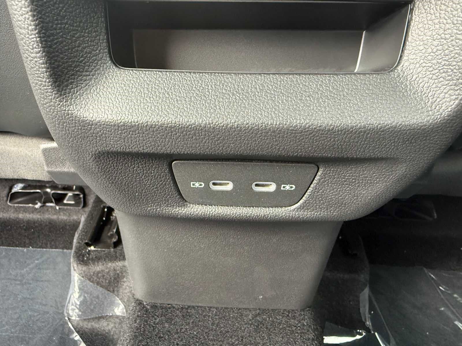 2026 Volkswagen Tiguan SE R-LINE BLACK - Photo 13