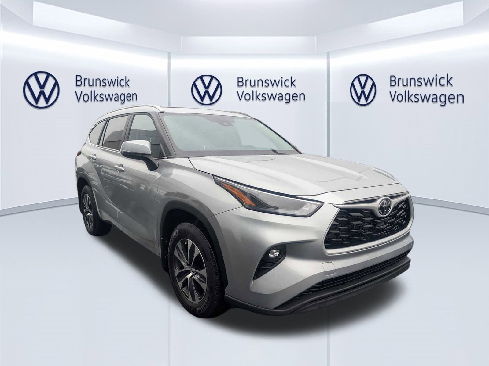 2023 Toyota Highlander XLE AWD