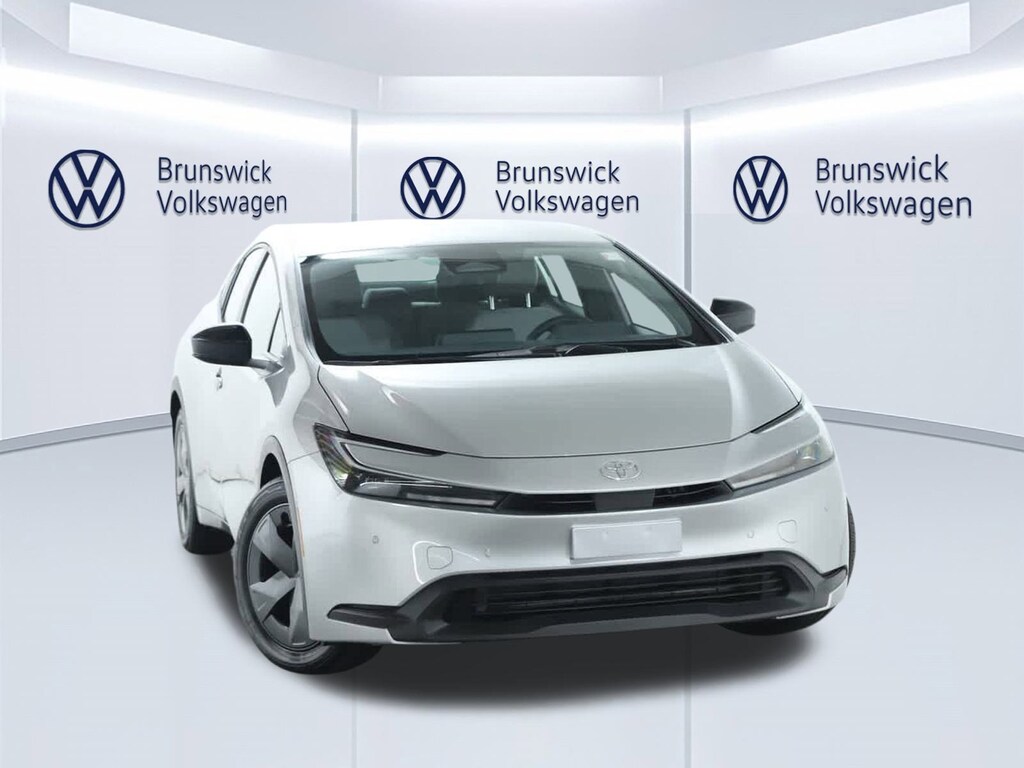 Used 2025 Toyota Prius LE Hatchback