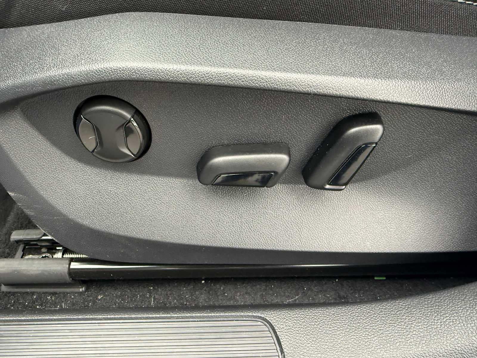 2026 Volkswagen Taos SE Black - Photo 10