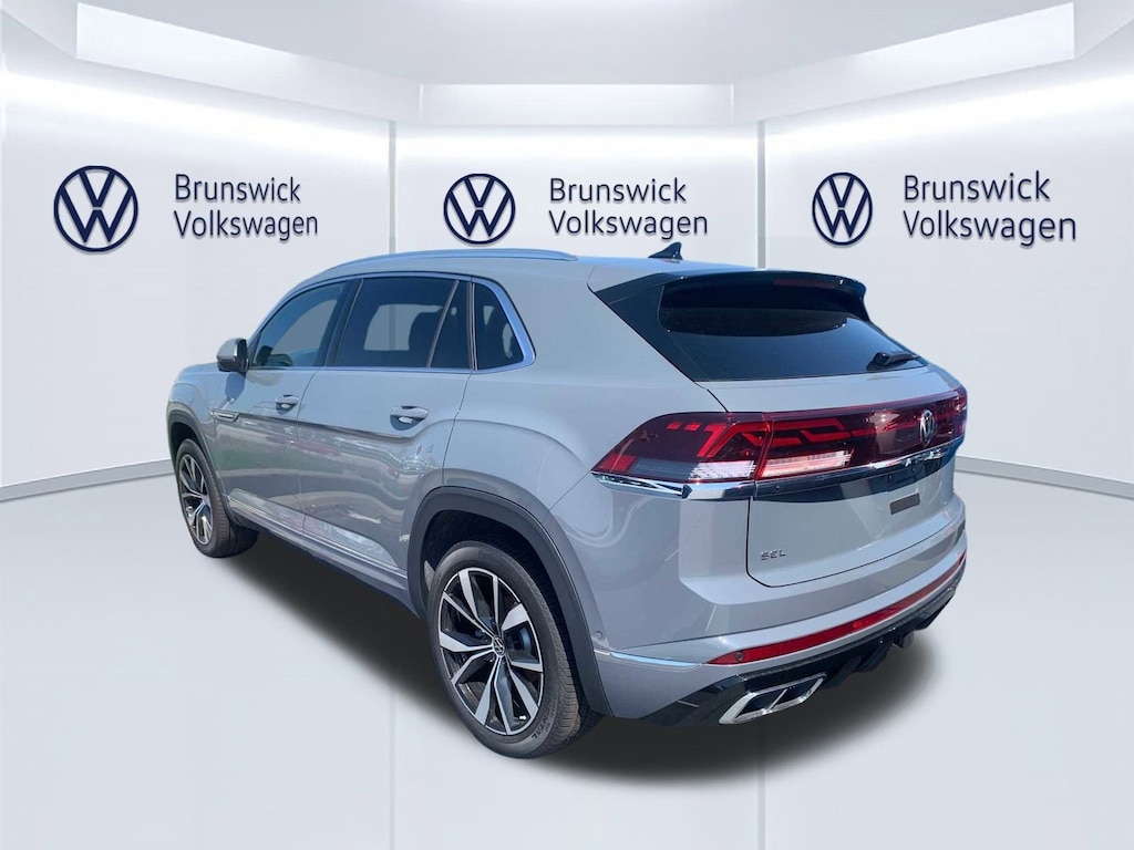 New 2025 Volkswagen Atlas Cross Sport 2.0T SEL Premium R-Line 4MOTION