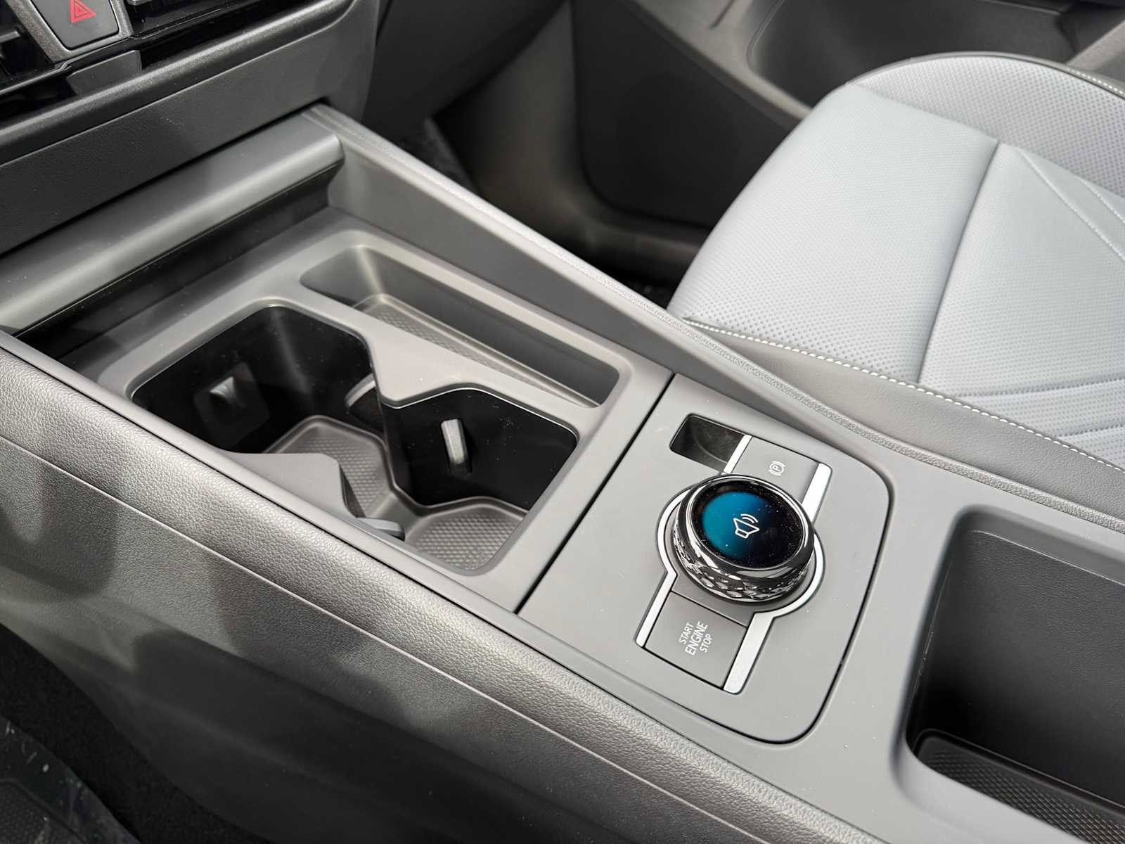 2026 Volkswagen Tiguan SE R-LINE BLACK - Photo 23