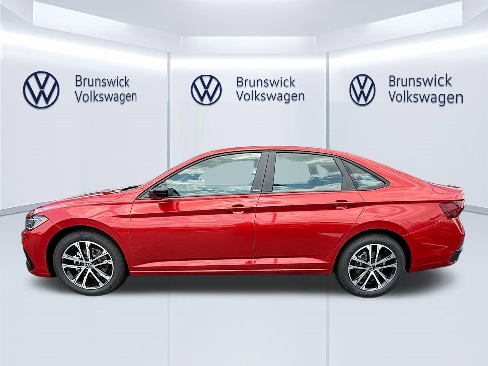 2025 Volkswagen Jetta Sport photo 3