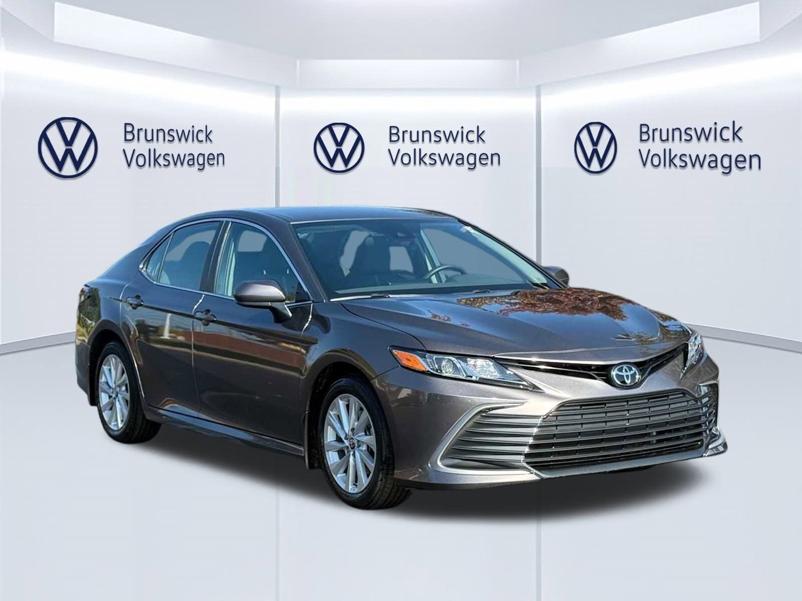 2024 Toyota Camry LE photo 3