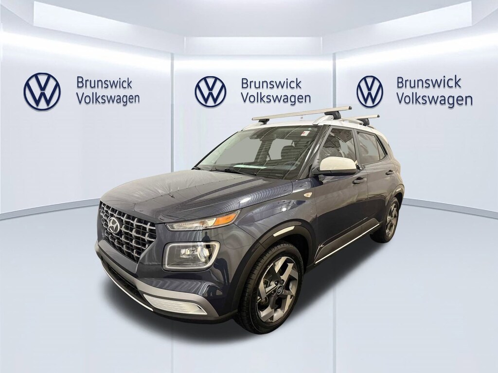 Used 2023 Hyundai Venue Limited SUV