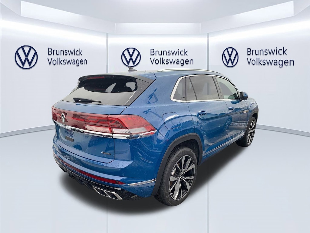 New 2025 Volkswagen Atlas Cross Sport 2.0T SEL Premium R-Line 4MOTION