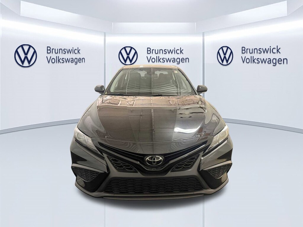 Used 2023 Toyota Camry SE Sedan