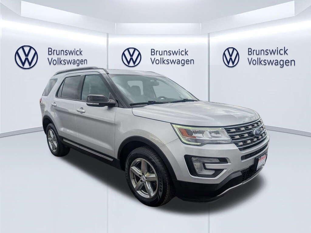 Used 2017 Ford Explorer XLT SUV