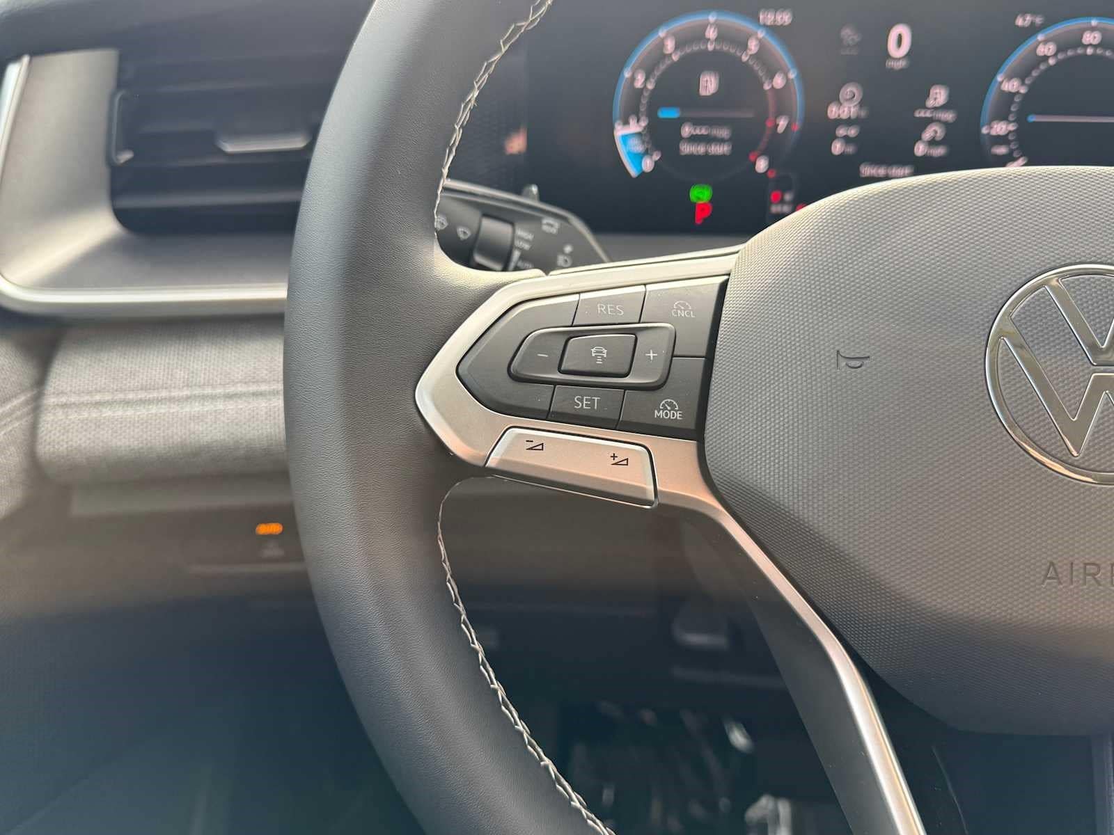 2026 Volkswagen Tiguan S - Photo 10