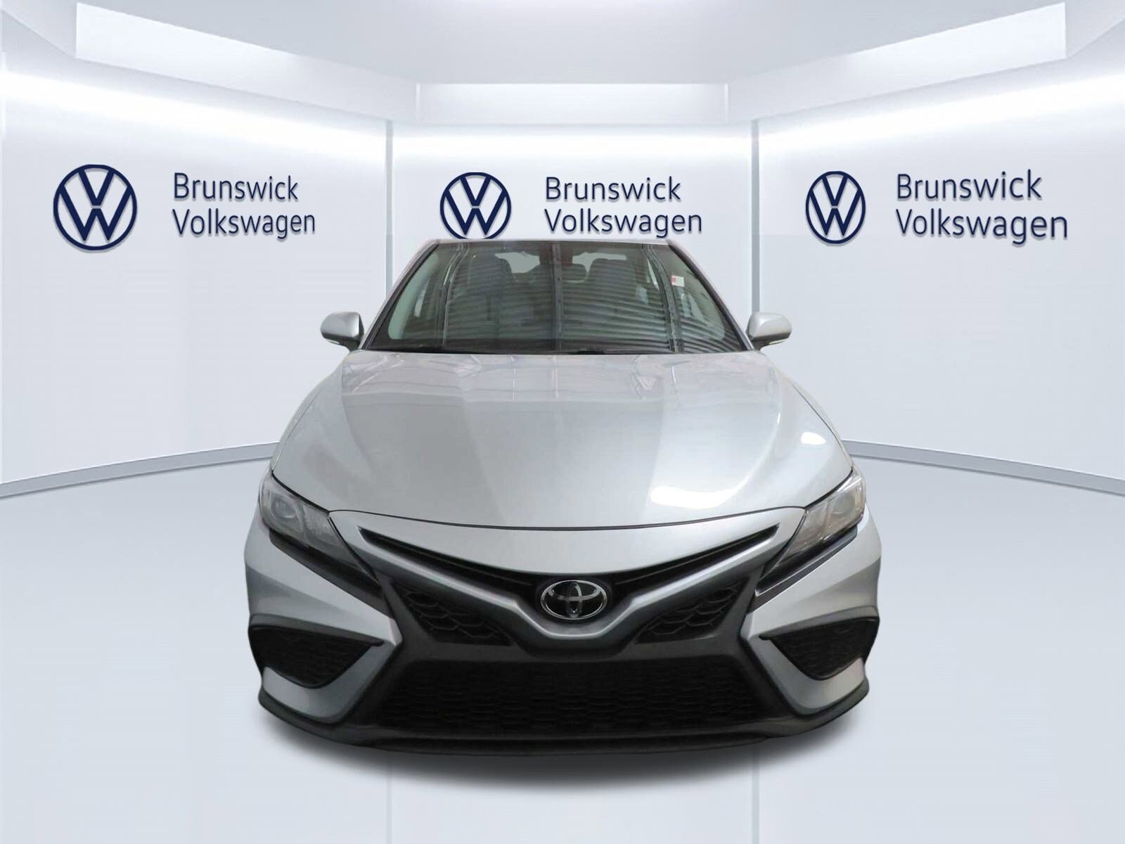 2024 Toyota Camry SE photo 3