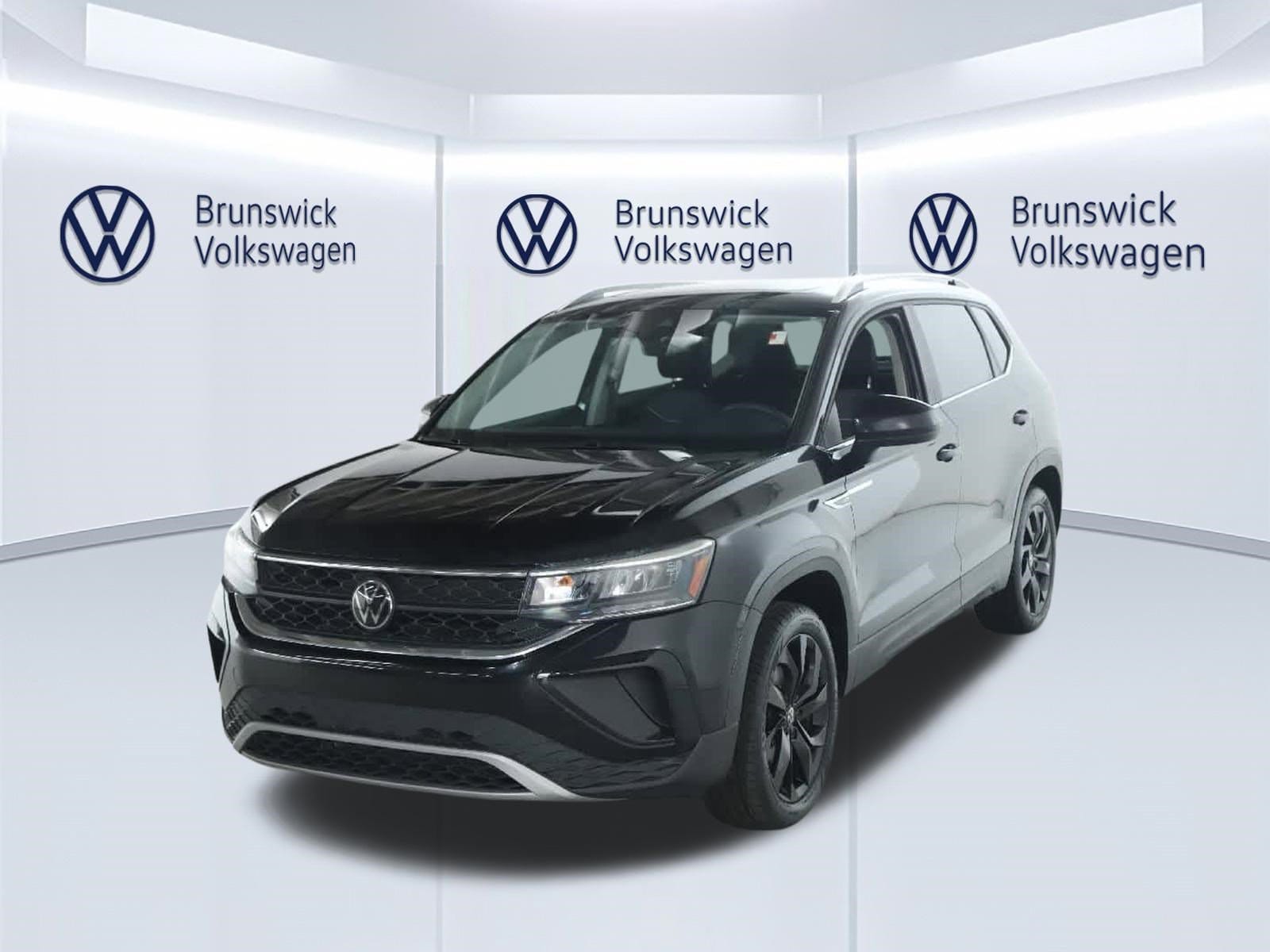 2023 Volkswagen Taos 1.5T SE's photo