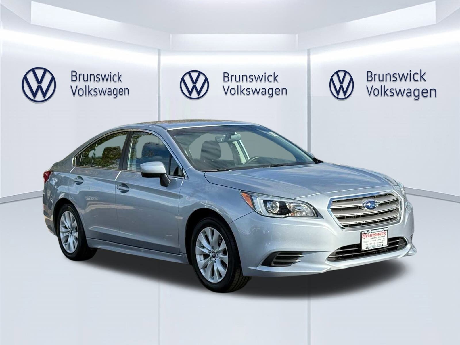 2017 Subaru Legacy 2.5i Premium photo 3