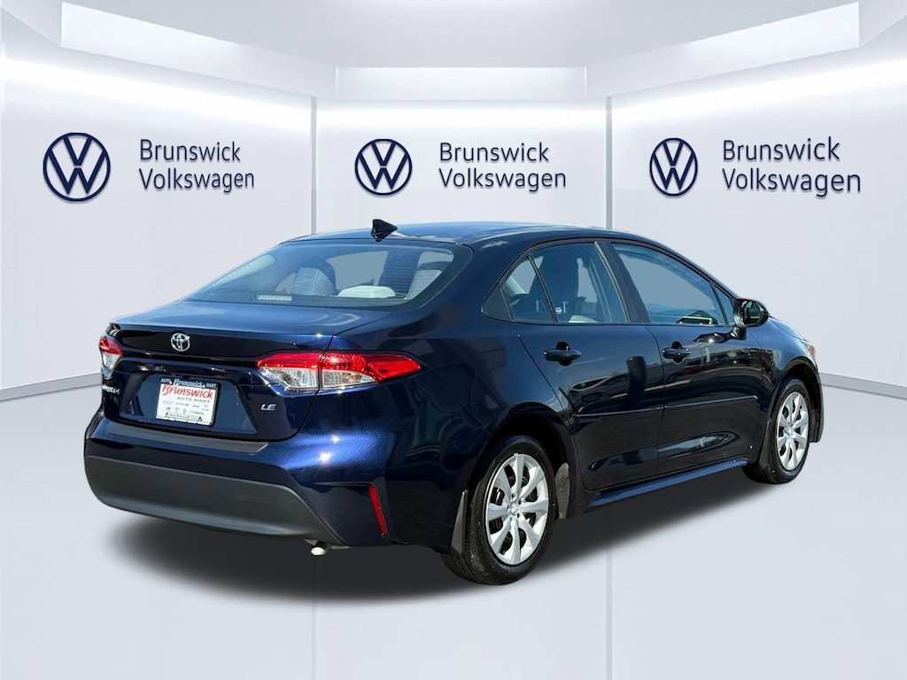 Used 2024 Toyota Corolla LE Sedan