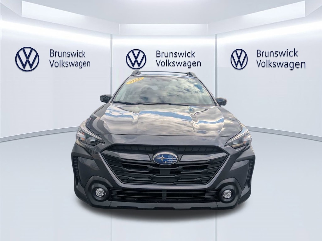 Used 2025 Subaru Outback Premium SUV