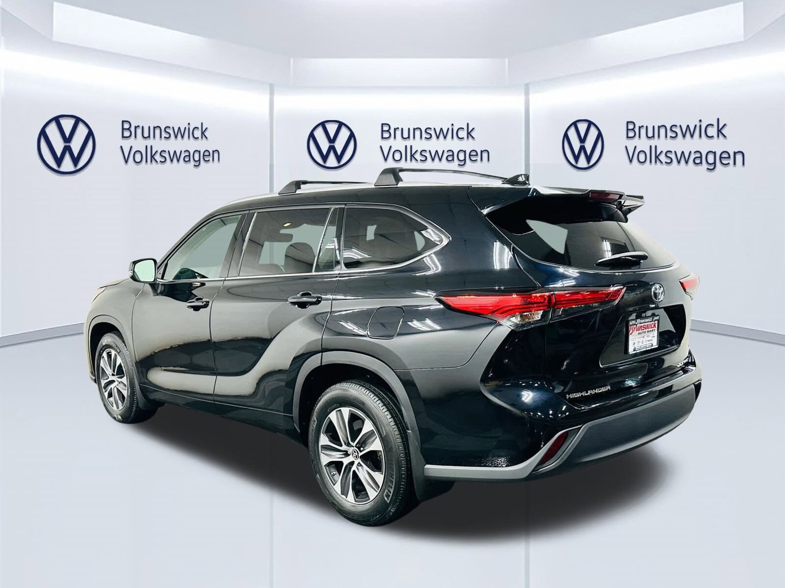 2022 Toyota Highlander XLE photo 4