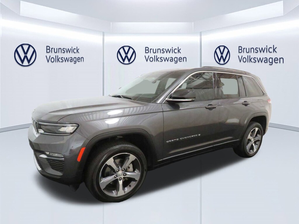 Used 2023 Jeep Grand Cherokee Limited SUV