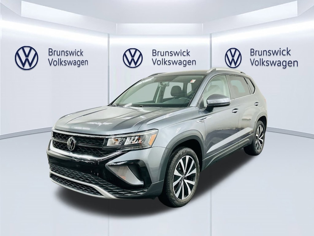 Certified 2022 Volkswagen Taos 1.5T SE 4MOTION SUV