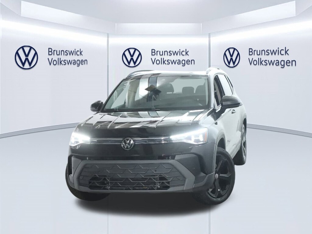 Used 2025 Volkswagen Taos 1.5T SE Black SUV