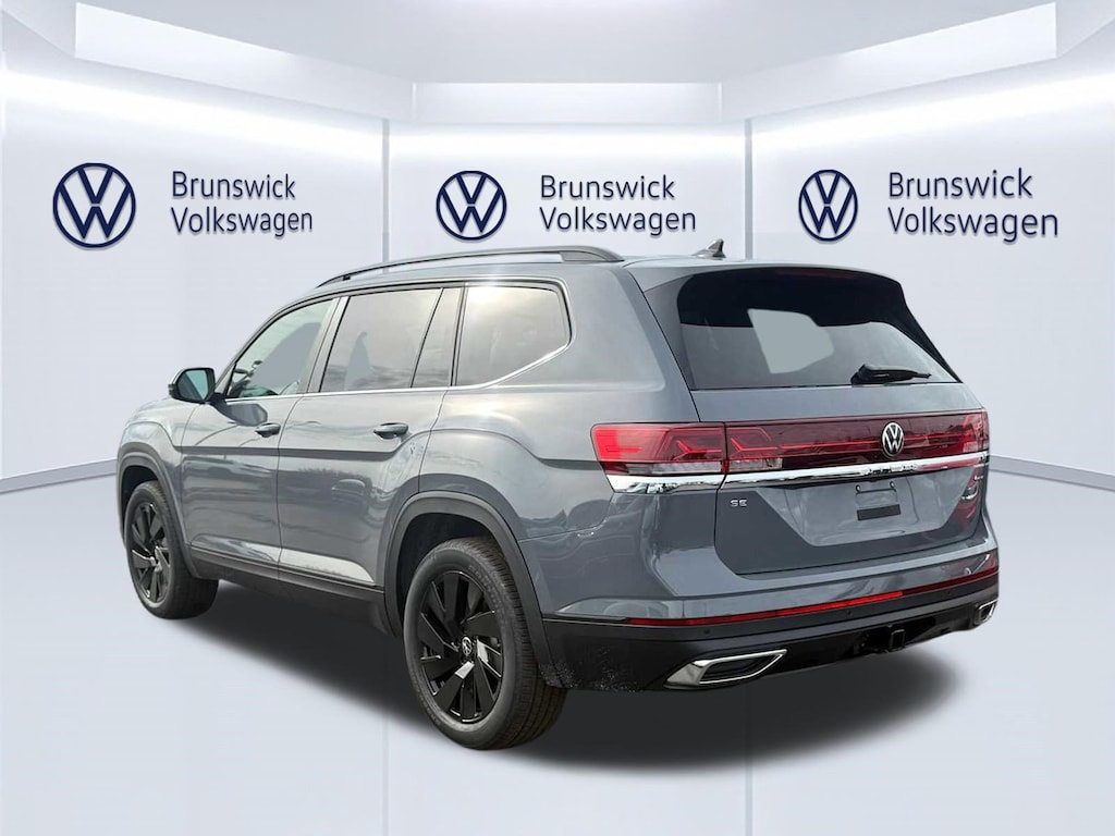 New 2026 Volkswagen Atlas 2.0T SE w/Technology 4MOTION