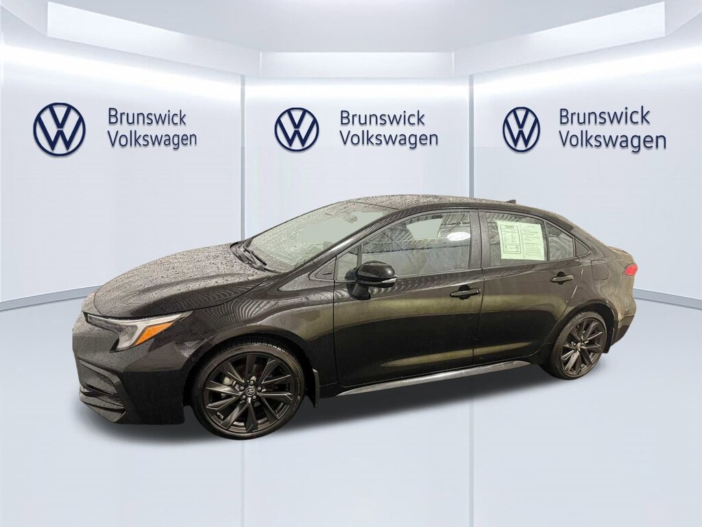 Used 2023 Toyota Corolla SE Sedan