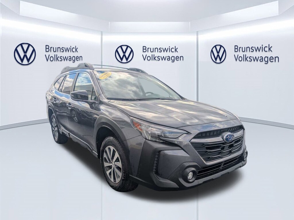 Used 2025 Subaru Outback Premium SUV