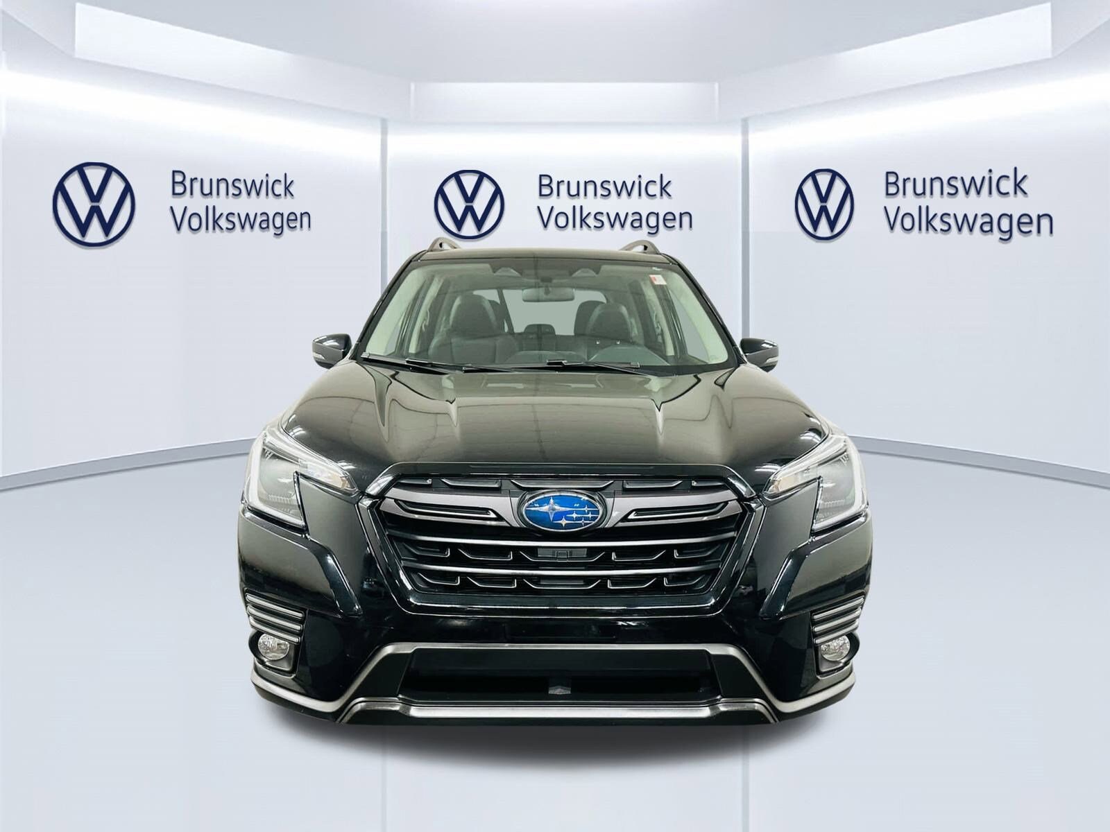 2023 Subaru Forester Limited photo 2