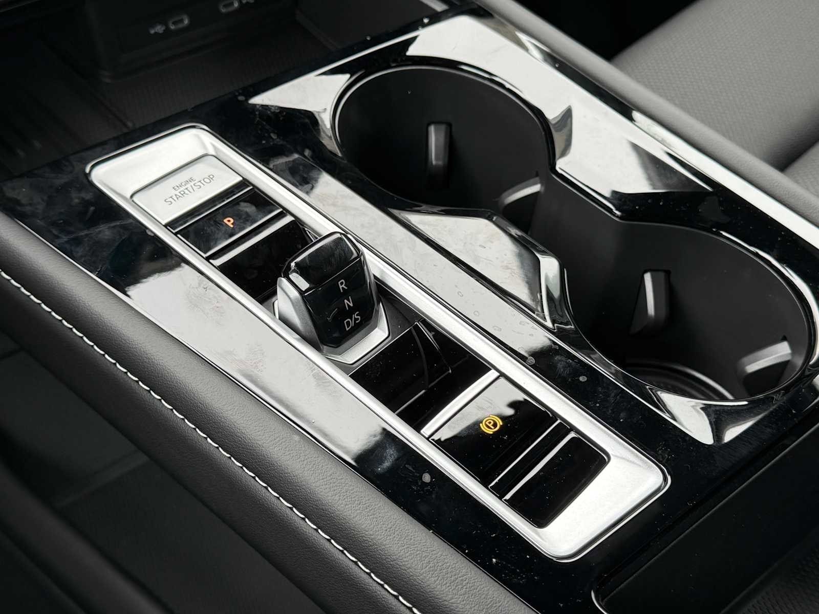 2026 Volkswagen Atlas Cross Sport SE w/Tech - Photo 15