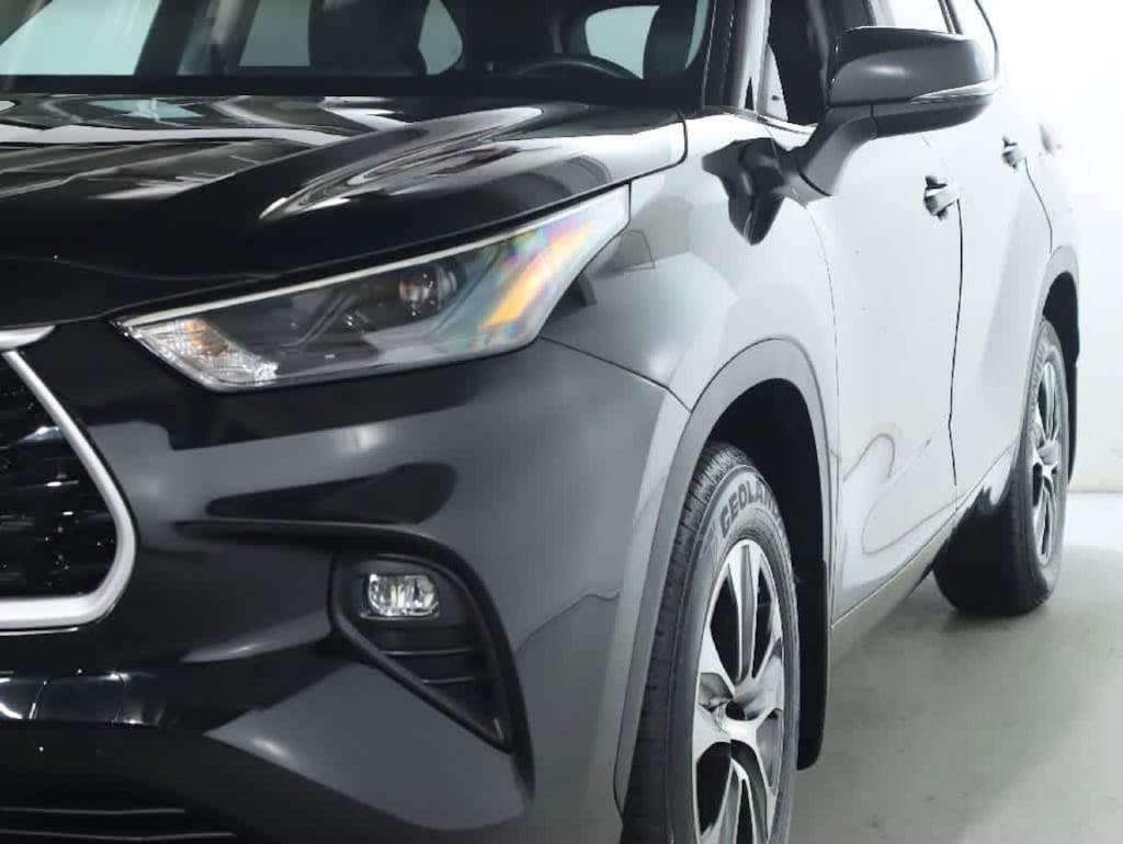 Used 2023 Toyota Highlander XLE SUV