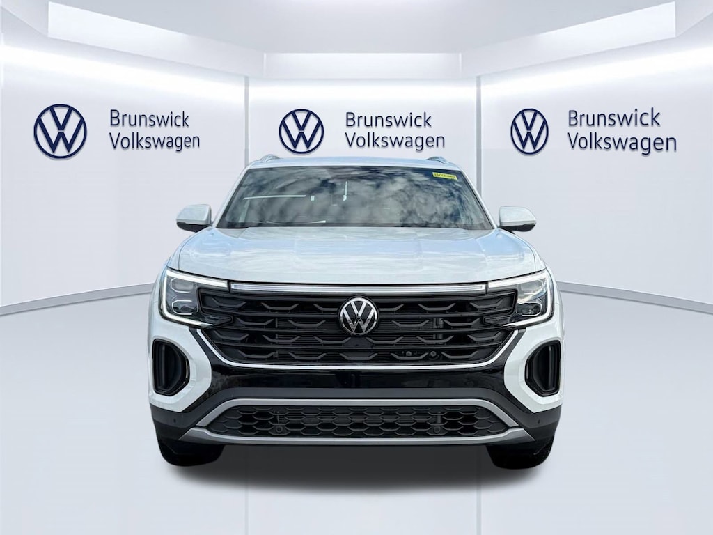 New 2026 Volkswagen Atlas Cross Sport 2.0T SE w/Technology 4MOTION