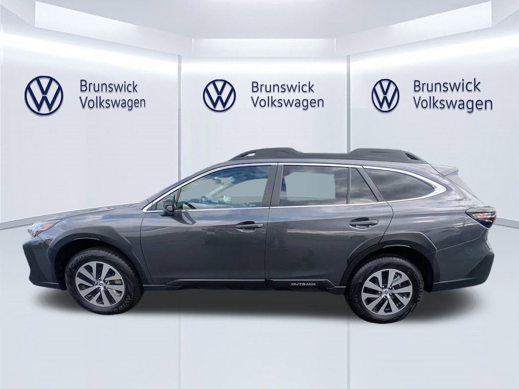 Used 2025 Subaru Outback Premium SUV