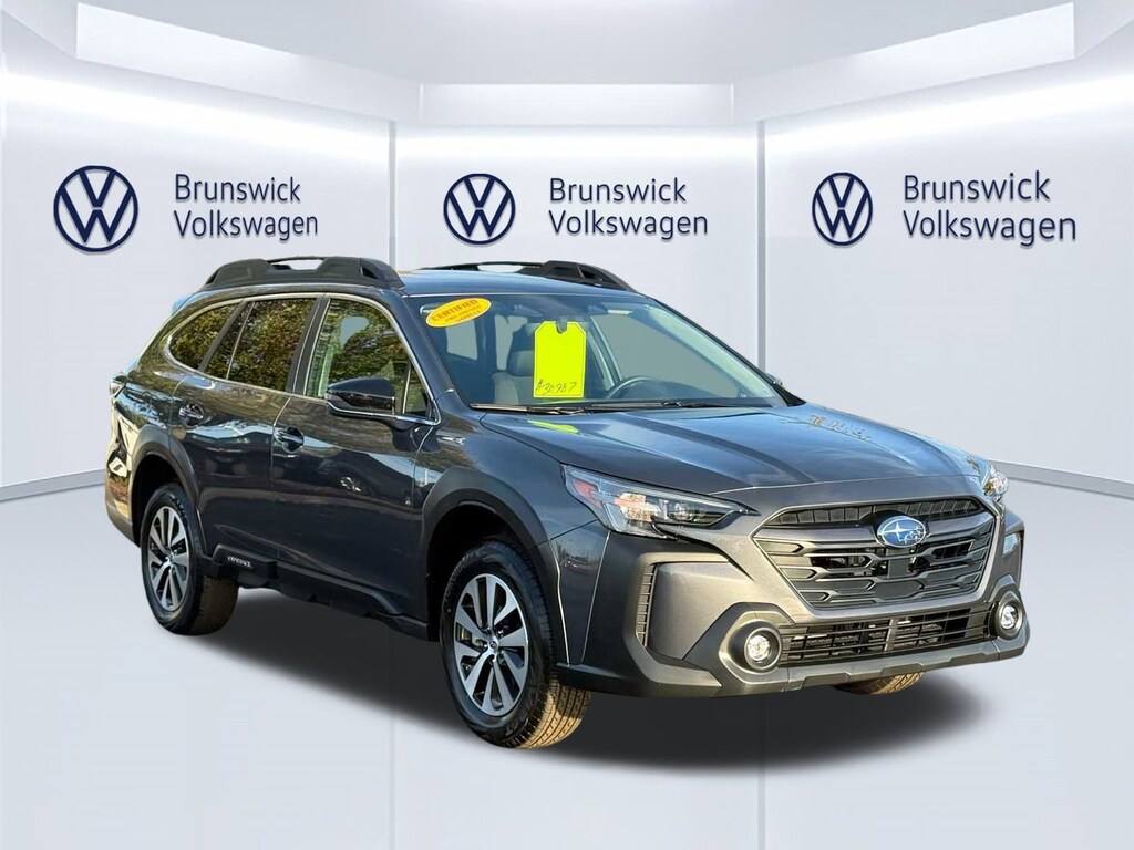 Used 2025 Subaru Outback Premium SUV