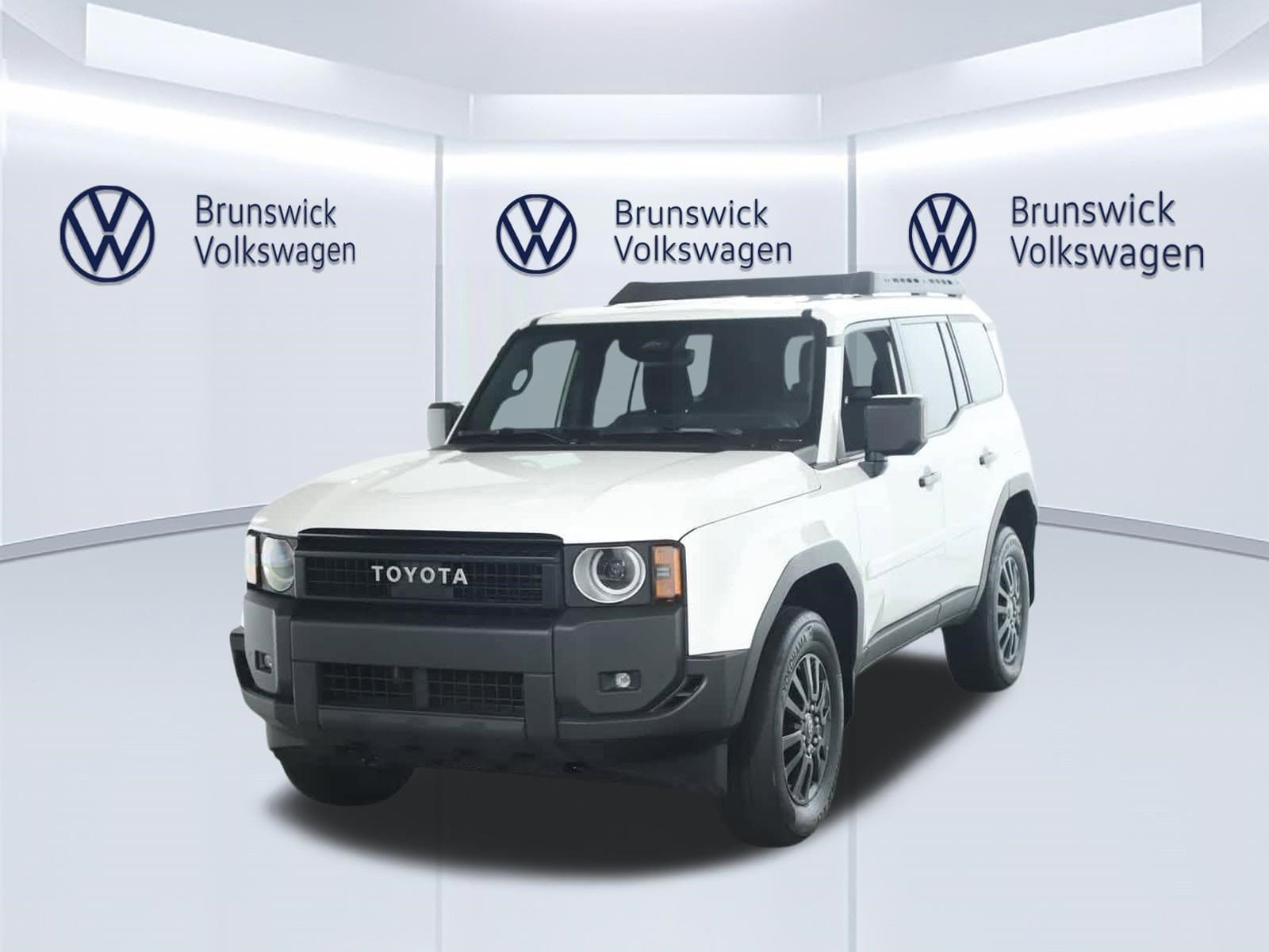 View vehicle photo 3