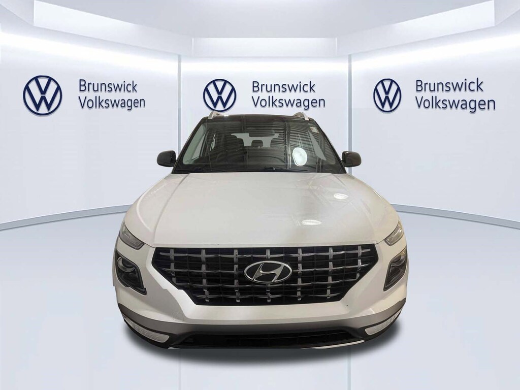 Used 2024 Hyundai Venue Limited SUV