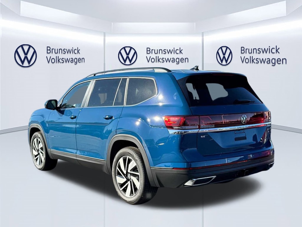 New 2026 Volkswagen Atlas 2.0T SE w/Technology 4MOTION