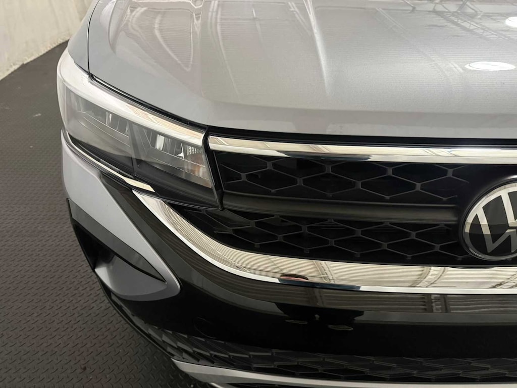 Used 2024 Volkswagen Taos 1.5T SE SUV