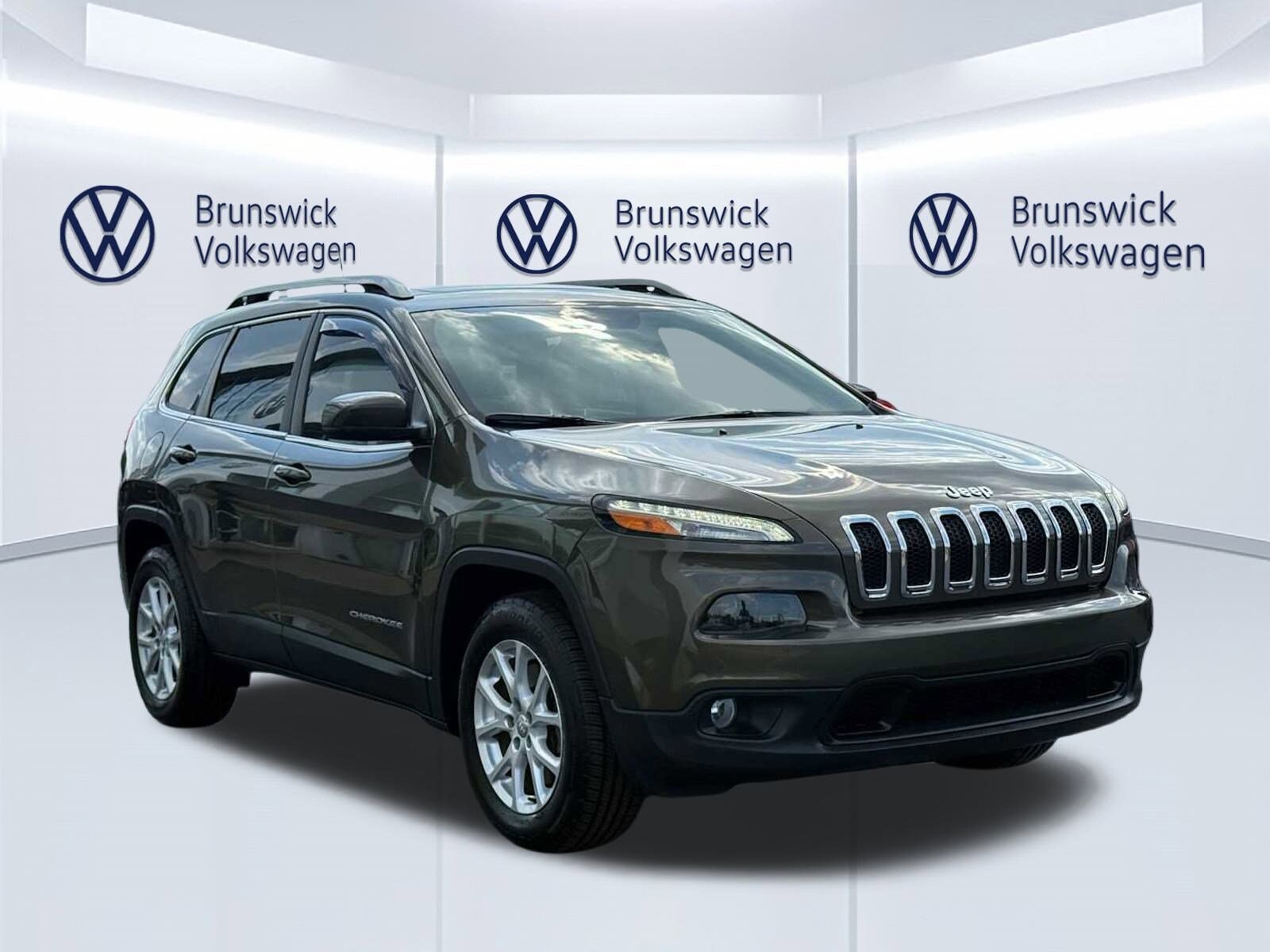 2016 Jeep Cherokee Latitude photo 3