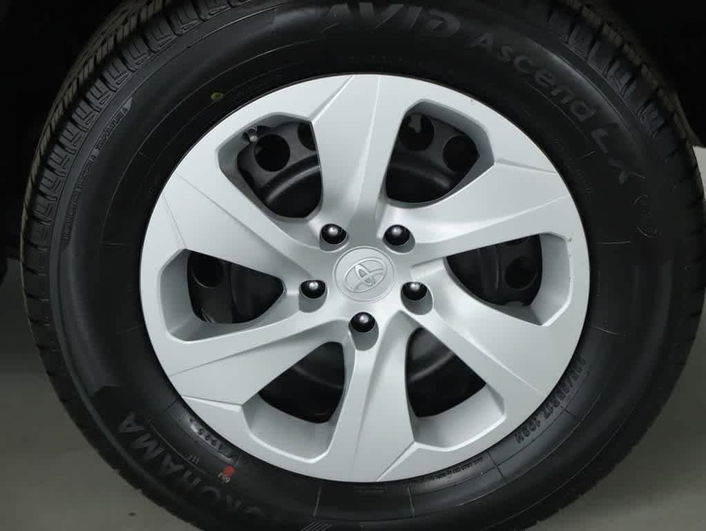 View vehicle photo 7