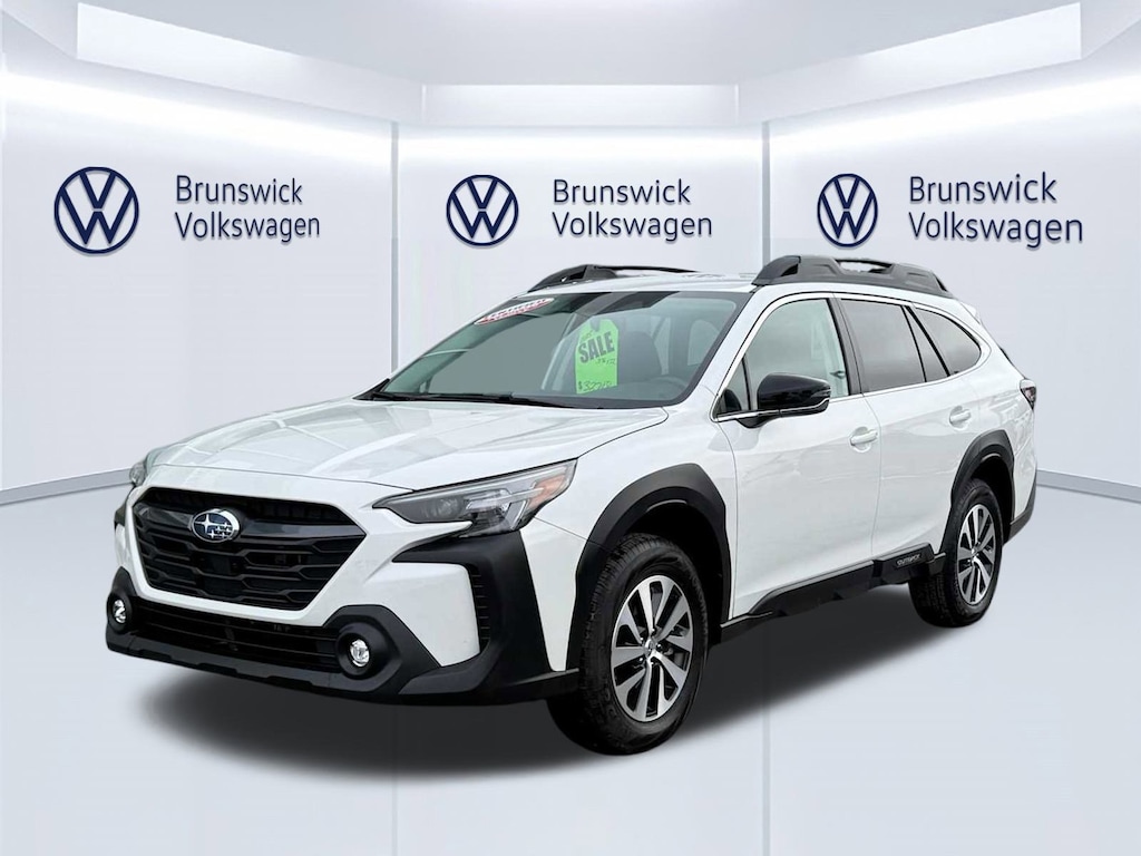 Used 2025 Subaru Outback Premium SUV