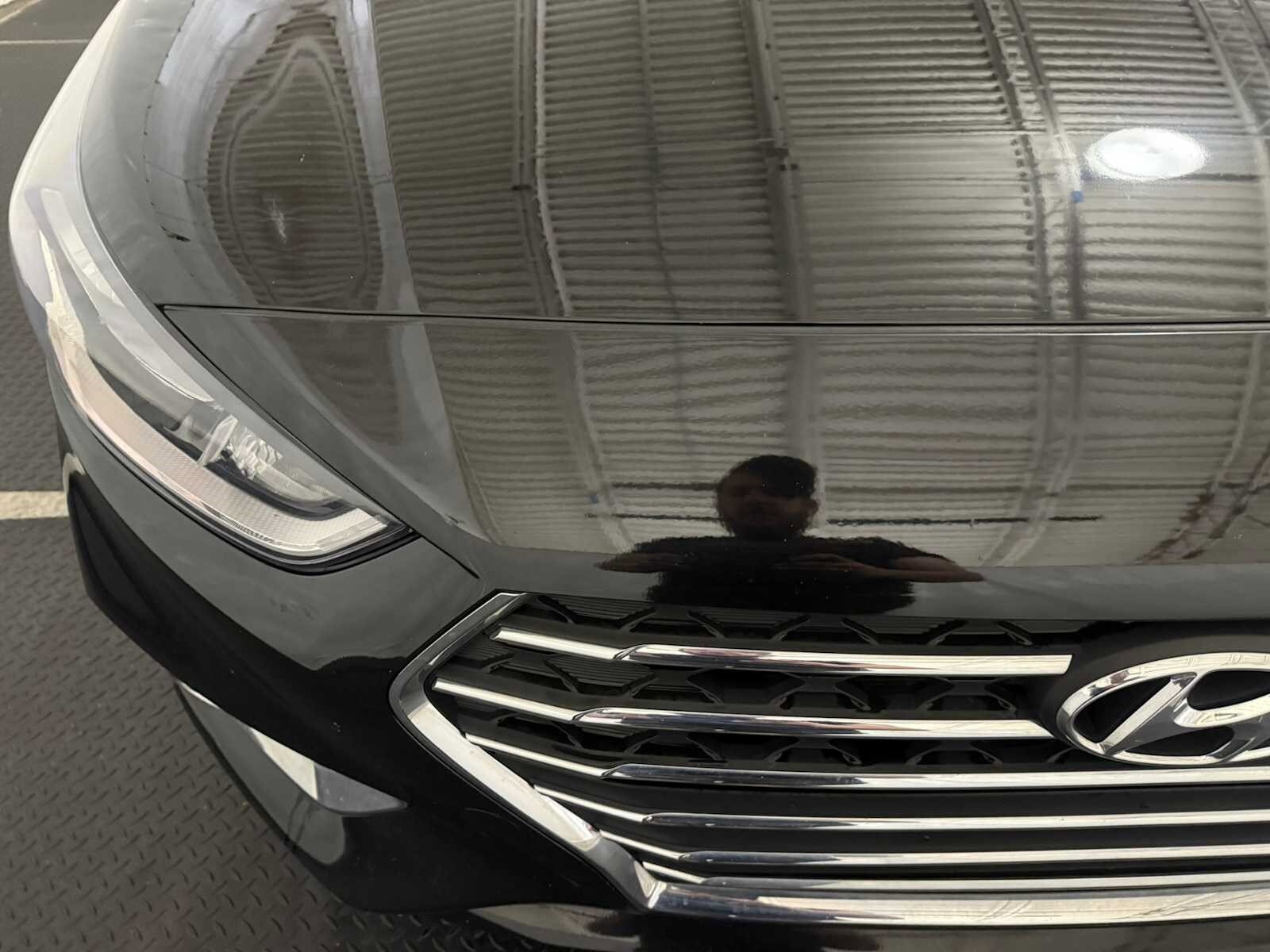 2020 Hyundai Accent SEL photo 3