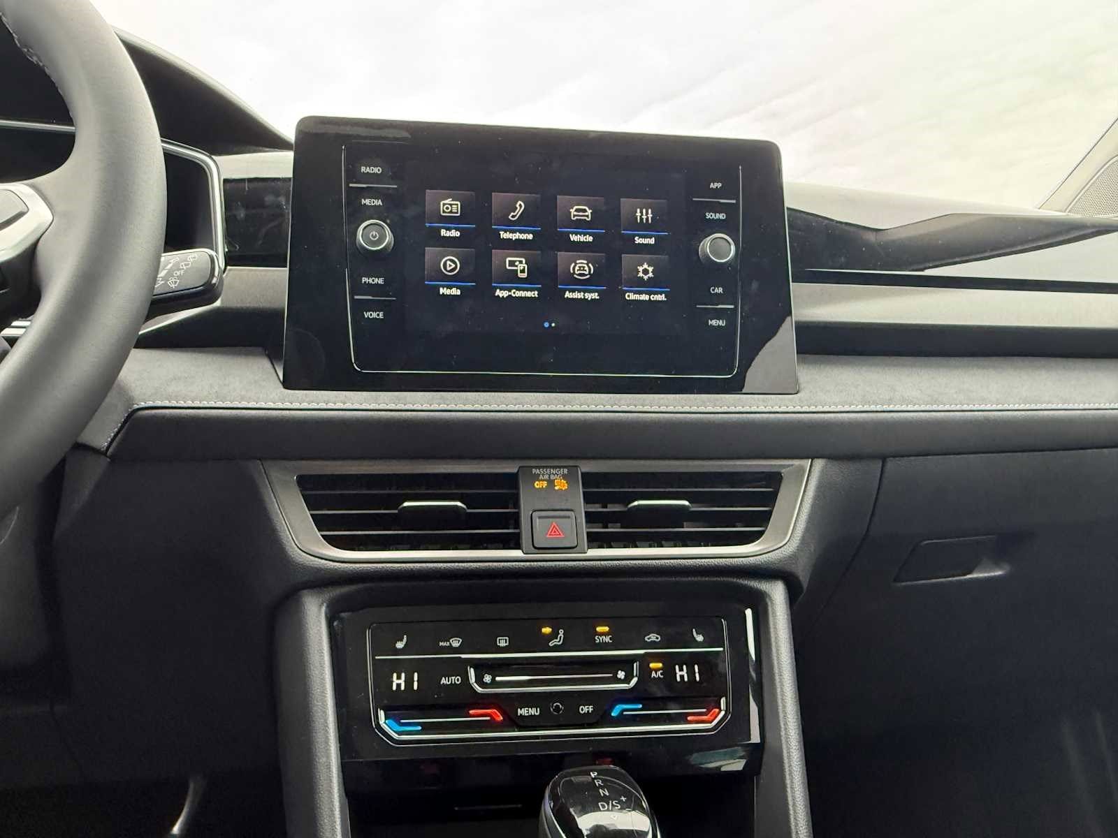 2026 Volkswagen Taos SE Black - Photo 14