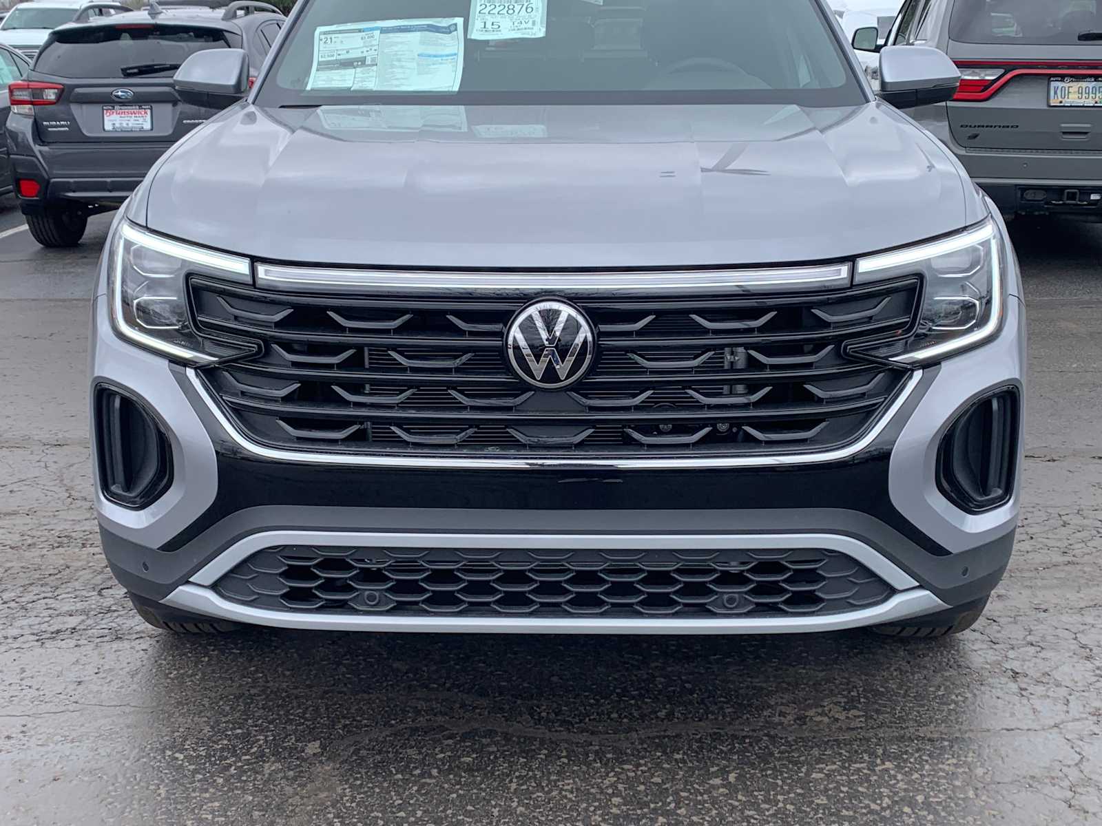 2025 Volkswagen Atlas Cross Sport SE Technology photo 2