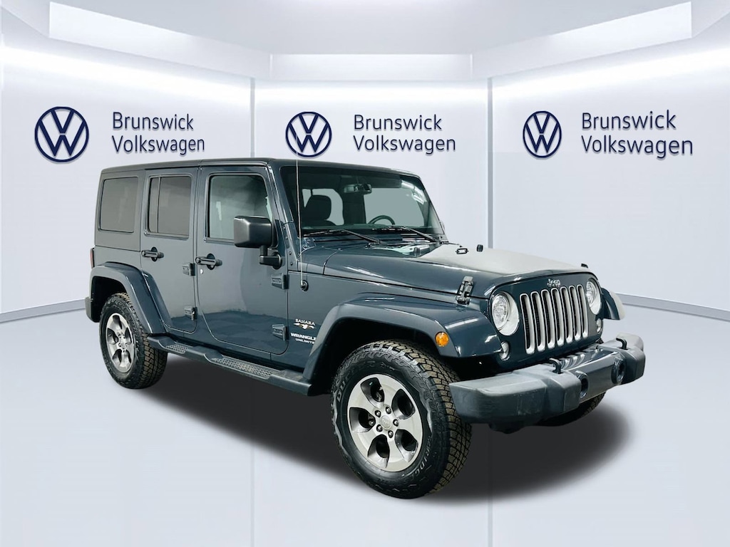 Used 2017 Jeep Wrangler JK Unlimited Sahara 4x4 SUV