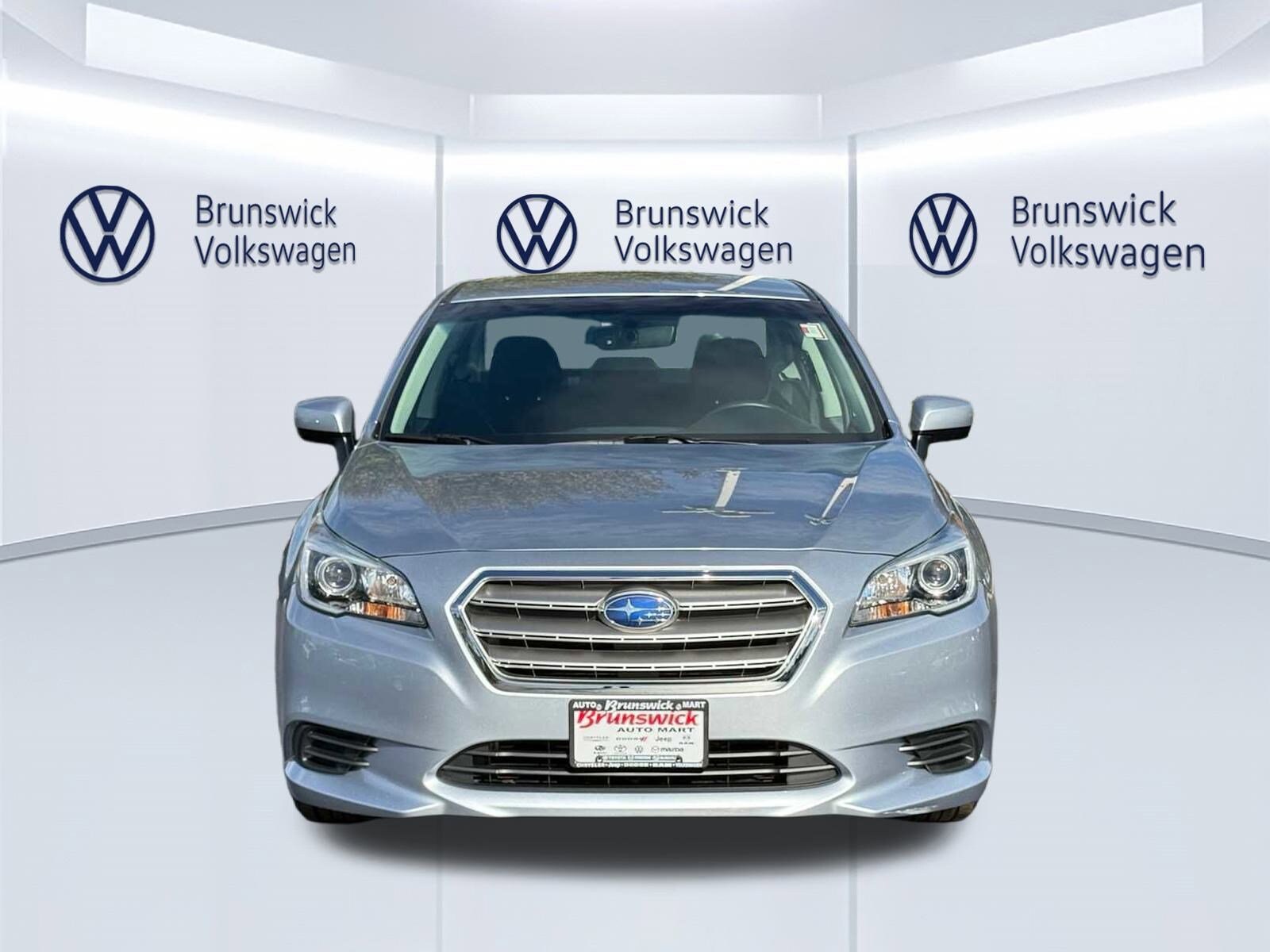 2017 Subaru Legacy 2.5i Premium photo 2