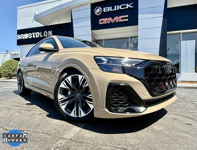 2025 Audi Q8 55 Premium Plus photo 3