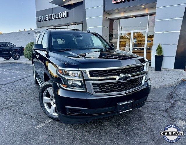 2017 Chevrolet Tahoe LT photo 4