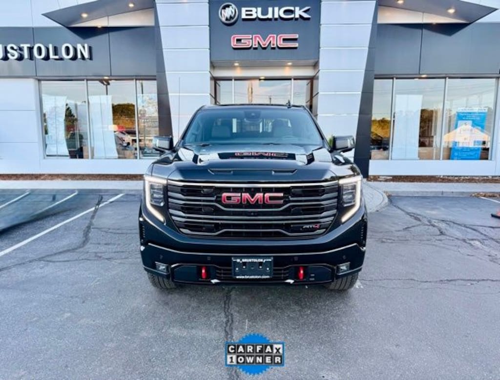 Used 2025 GMC Sierra 1500 AT4 Truck Crew Cab