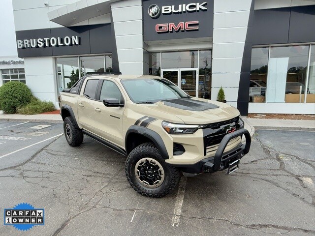 2023 Chevrolet Colorado ZR2 Trail Boss photo 2