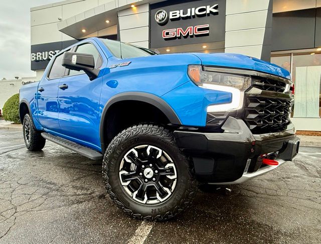 2025 Chevrolet Silverado 1500 ZR2 photo 3