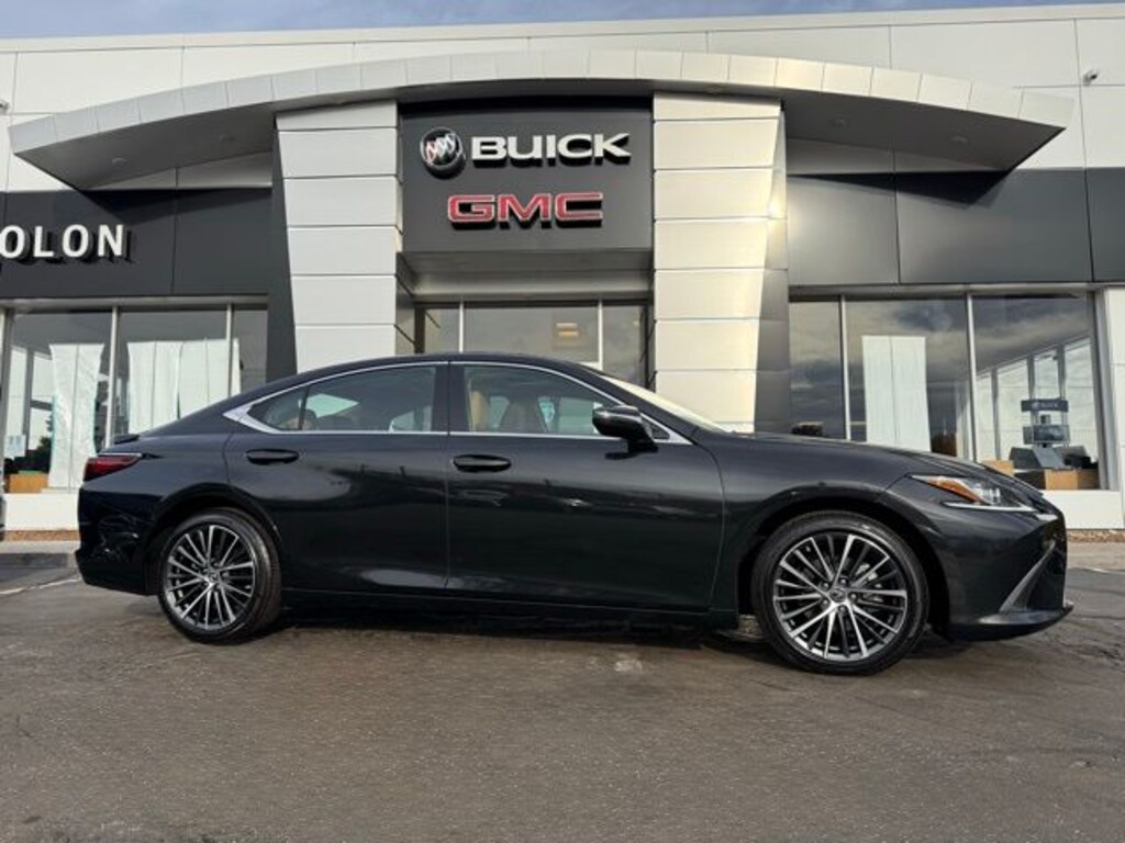 Used 2024 Lexus ES 350 Sedan